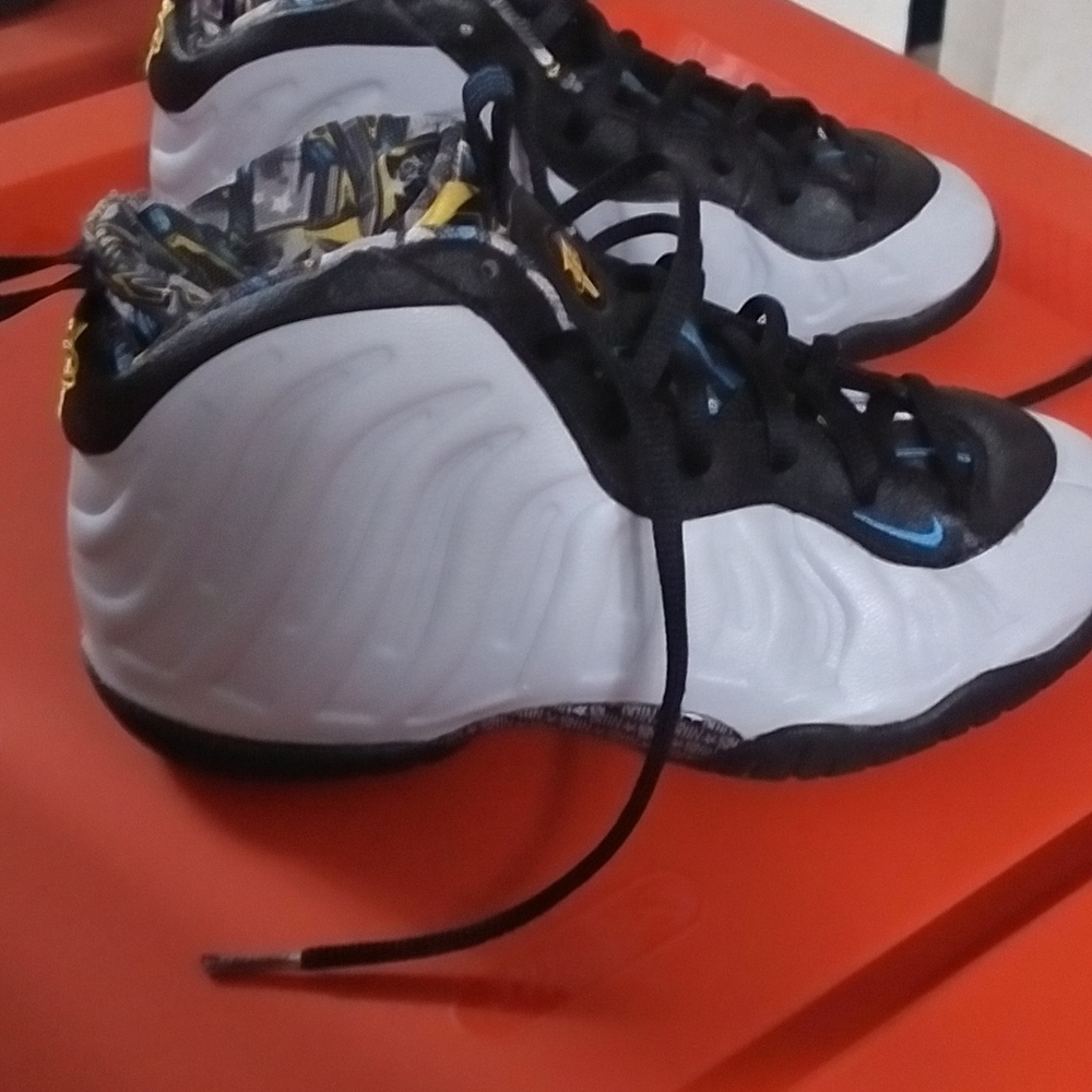 Boys nike foamposite shoes